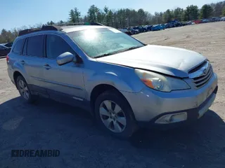 2012 Subaru Outback 2.5i Prem with VIN 4S4BRBGC4C3208830, listed as a IAAI auction lot 41919030 with 215,997 mi miles. Bid and sale history available at carsss.com. Image 1.