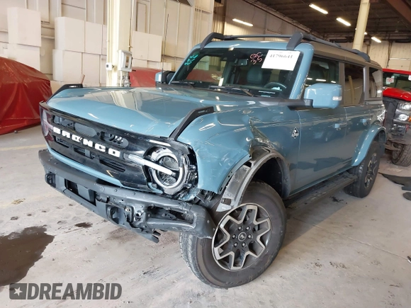 2022 Ford Bronco with VIN 1FMEE5BP2NLB64026, listed as a IAAI auction lot 41796641 with 30,779 mi miles. Bid and sale history available at carsss.com. Image 17.