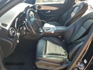 2019 Mercedes-Benz GLC 300 z VIN WDC0G4KB0KF634825, wystawiony jako Copart lot #50139445 z przebiegiem 62 221 mil mil oraz Szkoda całkowita • Salvage title. Historia ofert i sprzedaży dostępna na DreamBid. Obrazek 7.