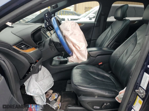 2017 Lincoln MKC Reserve with VIN 5LMTJ3DH2HUL46060, listed as a Copart auction lot 47447685 with 89,915 mi miles and Salvage Title. Bid and sale history available at carsss.com. Image 7.