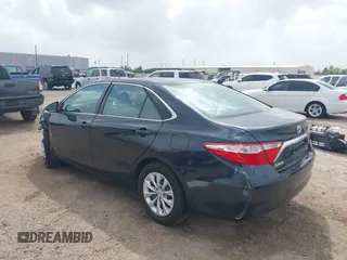 2016 Toyota Camry XLE with VIN 4T4BF1FK6GR546618, listed as a IAAI auction lot 41948177 with 173,083 mi miles. Bid and sale history available at carsss.com. Image 3.