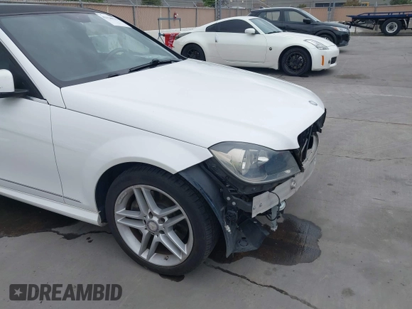 2013 Mercedes-Benz C 350 Sport with VIN WDDGF5HBXDA834637, listed as a IAAI auction lot 42128025 with 114,712 mi miles and . Bid and sale history available at DreamBid. Image 18.