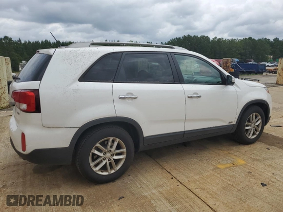 2015 Kia Sorento LX with VIN 5XYKTCA69FG562664, listed as a Copart auction lot 63301385 with 156,729 mi miles and Clean title. Bid and sale history available at DreamBid. Image 3.