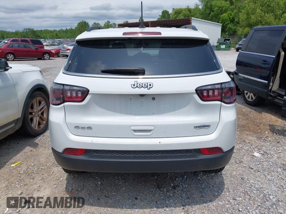2024 Jeep Compass Latitude with VIN 3C4NJDBNXRT119192, listed as a IAAI auction lot 42191433 with 29,075 mi miles and . Bid and sale history available at carsss.com. Image 16.