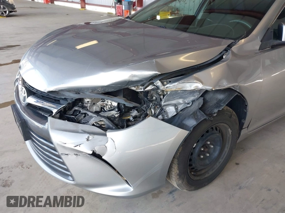 2017 Toyota Camry XLE with VIN 4T1BF1FK7HU713452, listed as a IAAI auction lot 41900223 with 90,192 mi miles. Bid and sale history available at carsss.com. Image 6.