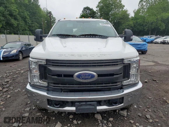 2019 Ford F-250 XL с VIN 1FTBF2B64KEG30355, выставлен на аукционе Copart как лот 60664575 с пробегом 97 072 миль миль и Чистый • Clean title. История ставок и продаж доступна на DreamBid. Изображение 5.