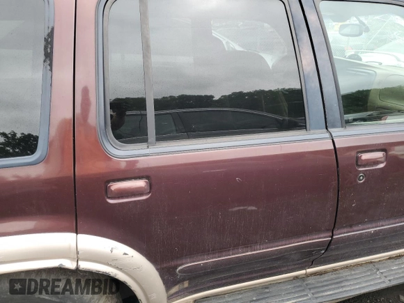1999 Ford Explorer XLT z VIN 1FMDU35P3XZA13775, wystawiony jako Copart lot #60791845 z przebiegiem 270 437 mil mil oraz Szkoda całkowita • Salvage title. Historia ofert i sprzedaży dostępna na DreamBid. Obrazek 11.