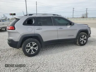 2018 Jeep Cherokee Trailhawk with VIN 1C4PJMBX4JD598441, listed as a Copart auction lot 48674665 with 71,683 mi miles and Clean Title. Bid and sale history available at DreamBid. Image 3.