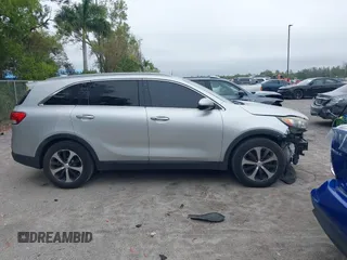 2016 Kia Sorento EX with VIN 5XYPH4A55GG041740, listed as a IAAI auction lot 41555876 with 166,255 mi miles. Bid and sale history available at carsss.com. Image 13.
