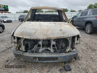 2013 GMC Sierra 2500HD SLT z VIN 1GT121E87DF171088, wystawiony jako Copart lot #69518784 z przebiegiem Nie podano mil oraz Nie do naprawy • Non repairable. Historia ofert i sprzedaży dostępna na DreamBid. Obrazek 5.