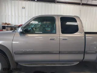 2000 Toyota Tundra SR5 with VIN 5TBBT4410YS040624, listed as a IAAI auction lot 41754230 with 225,472 mi miles. Bid and sale history available at carsss.com. Image 15.
