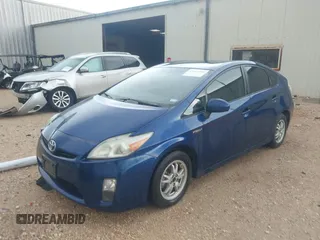 2010 Toyota Prius II with VIN JTDKN3DU3A0217150, listed as a IAAI auction lot 42107105 with 191,913 mi miles. Bid and sale history available at carsss.com. Image 2.
