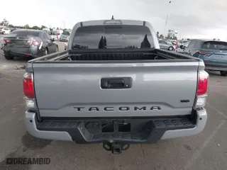 2020 Toyota Tacoma 2WD SR5 with VIN 3TMAZ5CNXLM136698, listed as a IAAI auction lot 41777565 with 53,041 mi miles. Bid and sale history available at carsss.com. Image 17.