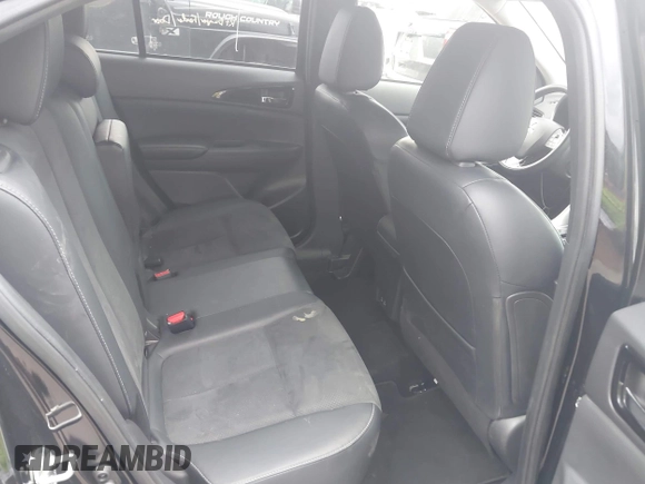 2024 Mitsubishi Eclipse Cross SE with VIN JA4ATWAA4RZ034659, listed as a IAAI auction lot 42670533 with 33,398 mi miles and . Bid and sale history available at DreamBid. Image 8.
