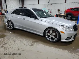 2013 Mercedes-Benz E 350 Luxury with VIN WDDHF8JB2DA756306, listed as a Copart auction lot 62992685 with 144,985 mi miles and Salvage title. Bid and sale history available at DreamBid. Image 4.