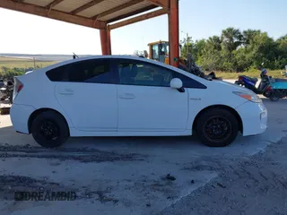 2014 Toyota Prius Four with VIN JTDKN3DU7E0376226, listed as a IAAI auction lot 42066143 with Not Provided miles. Bid and sale history available at carsss.com. Image 12.