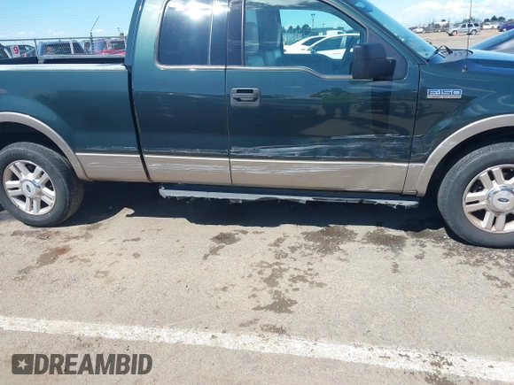 2004 Ford F-150 XL with VIN 1FTPX125X4NB31552, listed as a IAAI auction lot 41906943 with 256,688 mi miles. Bid and sale history available at carsss.com. Image 6.