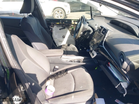 2016 Toyota Prius Two with VIN JTDKBRFU5G3009450, listed as a IAAI auction lot 41945872 with 100,549 mi miles. Bid and sale history available at carsss.com. Image 5.