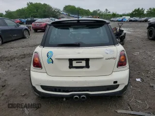 2008 MINI Hardtop S with VIN WMWMF735X8TT93951, listed as a Copart auction lot 57255895 with 107,798 mi miles and Clean Title. Bid and sale history available at DreamBid. Image 6.