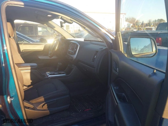 2019 Chevrolet Colorado 4WD LT with VIN 1GCGTCEN0K1268281, listed as a IAAI auction lot 41636235 with 56,550 mi miles. Bid and sale history available at carsss.com. Image 5.