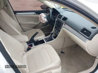 2012 Volkswagen Passat SE z VIN 1VWBP7A31CC099045, wystawiony jako IAAI lot #42063773 z przebiegiem 166 998 mil mil oraz . Historia ofert i sprzedaży dostępna na DreamBid. Obrazek 5.