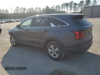 2022 Kia Sorento LX with VIN 5XYRG4LC6NG076825, listed as a Copart auction lot 46995135 with 75,882 mi miles and Salvage Title. Bid and sale history available at carsss.com. Image 2.