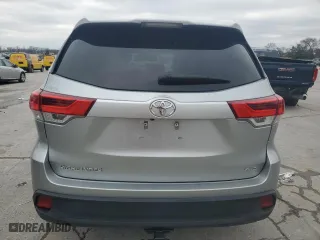 2018 Toyota Highlander LE with VIN 5TDBZRFH8JS854376, listed as a Copart auction lot 45415215 with 84,492 mi miles and Salvage Title. Bid and sale history available at carsss.com. Image 6.