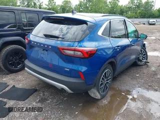 2023 Ford Escape PHEV z VIN 1FMCU0E16PUA29522, wystawiony jako IAAI lot #42441748 z przebiegiem 26 938 mil mil oraz . Historia ofert i sprzedaży dostępna na DreamBid. Obrazek 4.