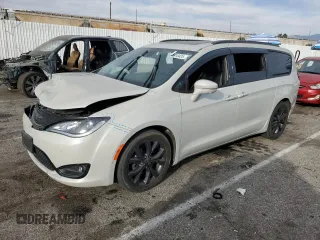 2020 Chrysler Pacifica Limited z VIN 2C4RC1GG1LR267164, wystawiony jako Copart lot #46910425 z przebiegiem 101 806 mil mil oraz Szkoda całkowita • Salvage title. Historia ofert i sprzedaży dostępna na DreamBid. Obrazek 1.