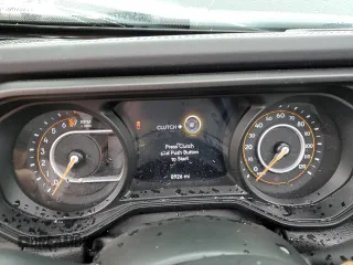 2024 Jeep Gladiator Mojave X with VIN 1C6JJTEG3RL116367, listed as a Copart auction lot 56517935 with 8,926 mi miles and Salvage title. Bid and sale history available at DreamBid. Image 9.