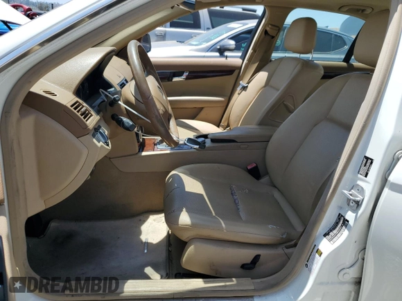2008 Mercedes-Benz C 300 Sport with VIN WDDGF54X98R030001, listed as a Copart auction lot 61432695 with 233,664 mi miles and Clean title. Bid and sale history available at DreamBid. Image 7.