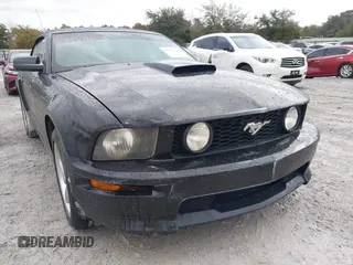 2007 Ford Mustang GT Deluxe with VIN 1ZVHT85H275363238, listed as a IAAI auction lot 41391726 with 203,700 mi miles and . Bid and sale history available at carsss.com. Image 6.