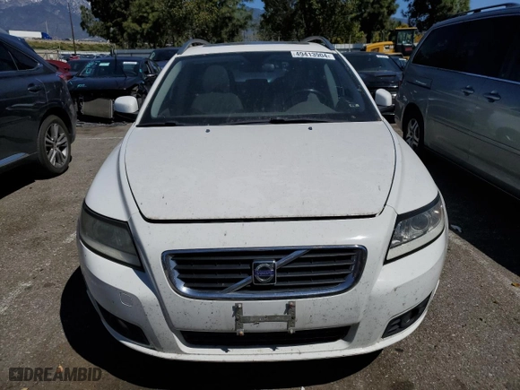 2009 Volvo V50 2.4L with VIN YV1MW390492468846, listed as a Copart auction lot 49413904 with 202,405 mi miles and Salvage Title. Bid and sale history available at carsss.com. Image 5.