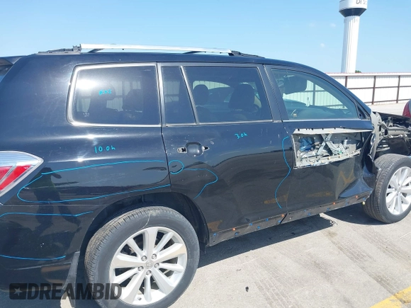 2013 Toyota Highlander Limited with VIN JTEDC3EH5D2013275, listed as a IAAI auction lot 42554477 with 161,252 mi miles and . Bid and sale history available at DreamBid. Image 21.