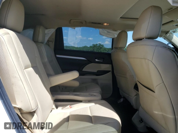 2017 Toyota Highlander XLE with VIN 5TDKZRFH3HS521741, listed as a Copart auction lot 55981365 with 91,680 mi miles and Salvage title. Bid and sale history available at DreamBid. Image 11.