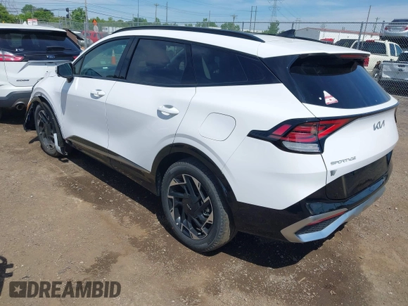 2025 Kia Sportage SX-Prestige z VIN 5XYK53DF8SG295372, wystawiony jako IAAI lot #42279567 z przebiegiem 1 367 mil mil oraz . Historia ofert i sprzedaży dostępna na DreamBid. Obrazek 3.