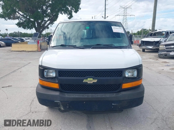 2013 Chevrolet Express Cargo z VIN 1GCSGAFX1D1178983, wystawiony jako IAAI lot #42161794 z przebiegiem 203 985 mil mil oraz . Historia ofert i sprzedaży dostępna na DreamBid. Obrazek 12.