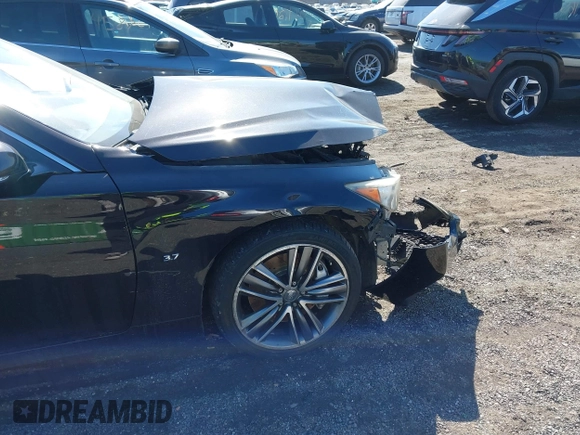 2014 Infiniti Q50 Premium with VIN JN1BV7AR0EM689783, listed as a IAAI auction lot 41661020 with 124,762 mi miles. Bid and sale history available at carsss.com. Image 20.
