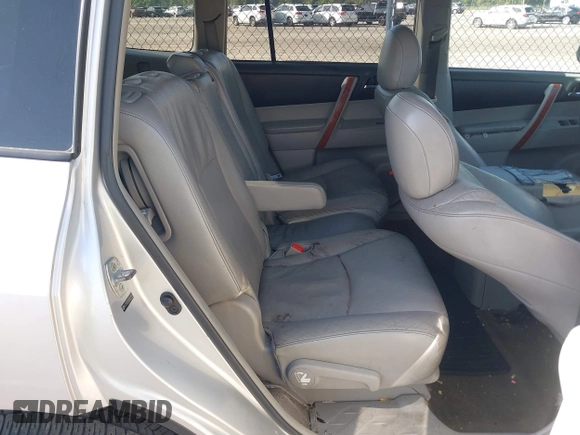 2010 Toyota Highlander Limited with VIN 5TDYK3EH1AS011780, listed as a IAAI auction lot 42452423 with 219,369 mi miles and . Bid and sale history available at DreamBid. Image 8.