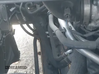 2017 Ram 1500 Express z VIN 1C6RR6KG1HS556139, wystawiony jako IAAI lot #43011256 z przebiegiem 70 766 mil mil oraz . Historia ofert i sprzedaży dostępna na DreamBid. Obrazek 19.