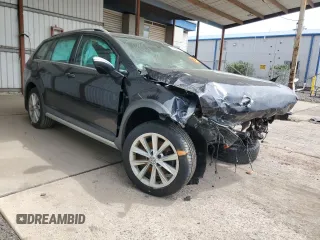 2017 Volkswagen Golf S z VIN 3VWH17AU4HM517172, wystawiony jako Copart lot #54742315 z przebiegiem Nie podano mil oraz Szkoda całkowita • Salvage title. Historia ofert i sprzedaży dostępna na DreamBid. Obrazek 4.
