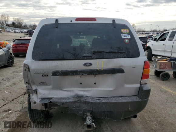 2004 Ford Escape XLT with VIN 1FMYU03134KA19384, listed as a Copart auction lot 46597125 with 173,947 mi miles and Salvage Title. Bid and sale history available at carsss.com. Image 6.