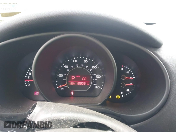 2014 Kia Soul with VIN KNDJN2A20E7721726, listed as a IAAI auction lot 40861996 with 109,091 mi miles. Bid and sale history available at carsss.com. Image 7.