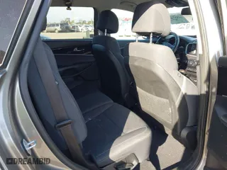 2017 Kia Sorento LX with VIN 5XYPG4A31HG238665, listed as a IAAI auction lot 41557405 with 98,142 mi miles. Bid and sale history available at carsss.com. Image 8.
