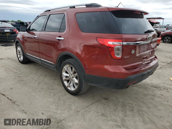 2014 Ford Explorer XLT with VIN 1FM5K7D8XEGA54182, listed as a Copart auction lot 55339475 with 211,975 mi miles and Salvage Title. Bid and sale history available at carsss.com. Image 2.