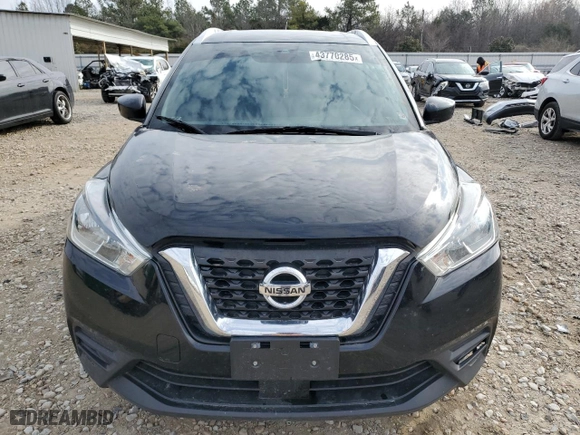 2020 Nissan Kicks SV with VIN 3N1CP5CV1LL527374, listed as a Copart auction lot 43770285 with 107,443 mi miles and Salvage Title. Bid and sale history available at carsss.com. Image 5.