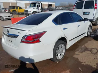 2015 Nissan Altima SL with VIN 1N4AL3AP8FN354133, listed as a IAAI auction lot 41669094 with 215,905 mi miles and . Bid and sale history available at DreamBid. Image 4.