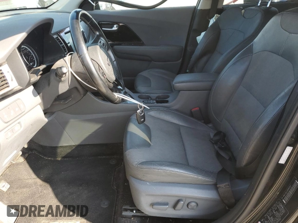 2017 Kia Niro Touring Launch Edition with VIN KNDCC3LC2H5101597, listed as a Copart auction lot 43208055 with 79,930 mi miles and Salvage Title. Bid and sale history available at carsss.com. Image 7.