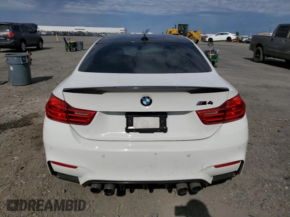 2015 BMW M4 z VIN WBS3R9C50FK334663, wystawiony jako Copart lot #59012605 z przebiegiem 69 749 mil mil oraz Szkoda całkowita • Salvage title. Historia ofert i sprzedaży dostępna na DreamBid. Obrazek 6.