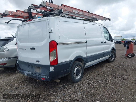 2021 Ford Transit Cargo z VIN 1FTYE1Y86MKA71783, wystawiony jako IAAI lot #42183454 z przebiegiem 53 405 mil mil oraz . Historia ofert i sprzedaży dostępna na DreamBid. Obrazek 4.